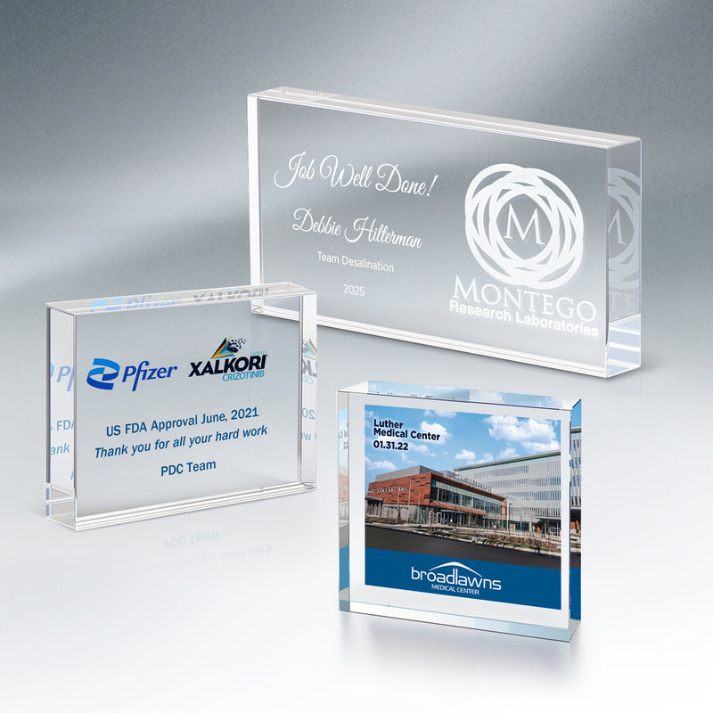 25MCD549 Freestanding Lucite Block