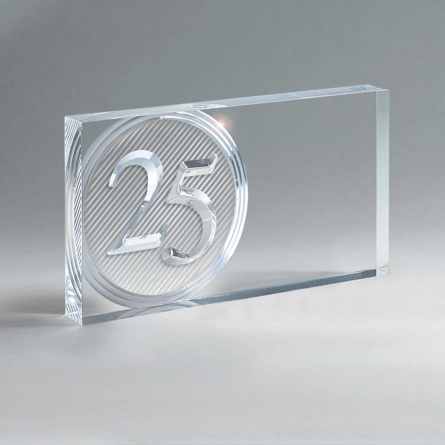 25MCD981Y Anniversary Recognition